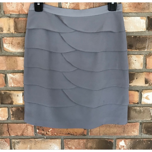 Gianni Bini Women’s Tiered Gray Mini Skirt Size 0 - Picture 3 of 6